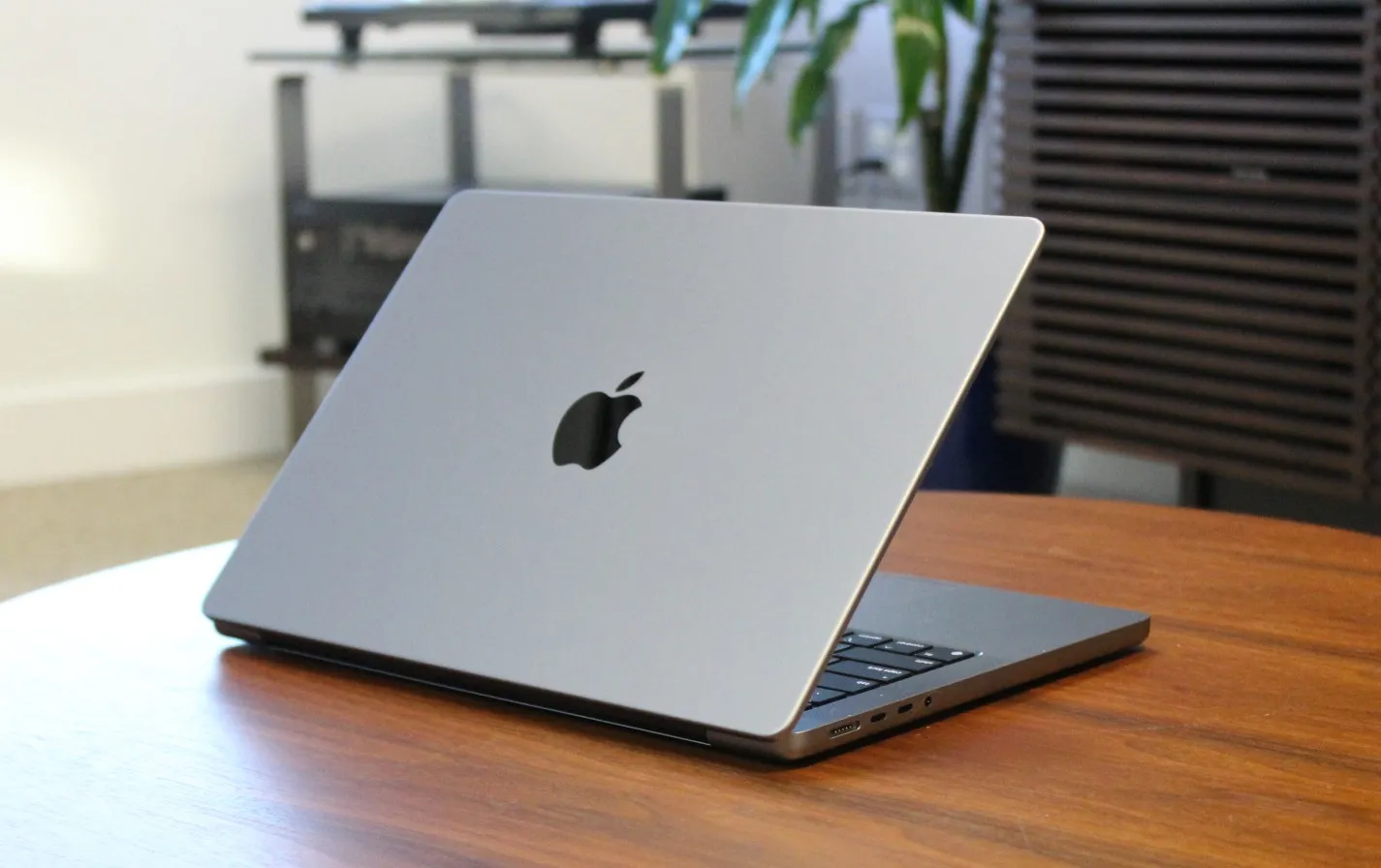 Benefits of Being an Apple Laptop Dealer